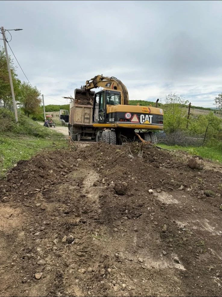 cat m313c wheeled excavator 01