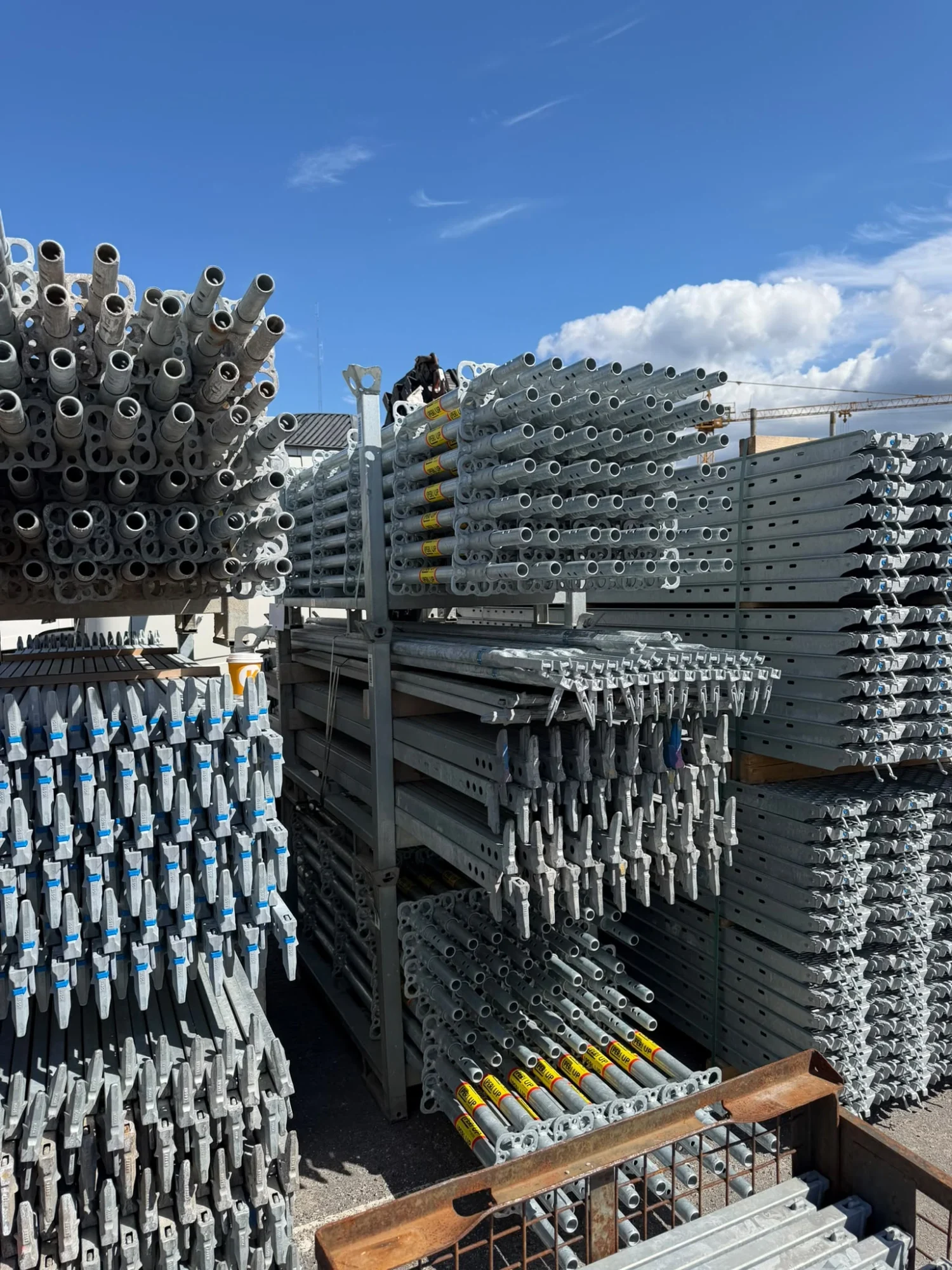 peri-up-easy-67-facade-scaffold-braces-04