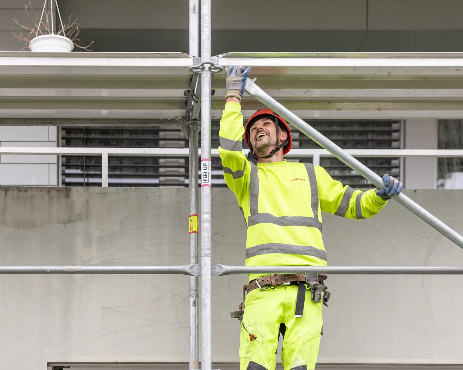 peri-up-easy-guardrail-installation